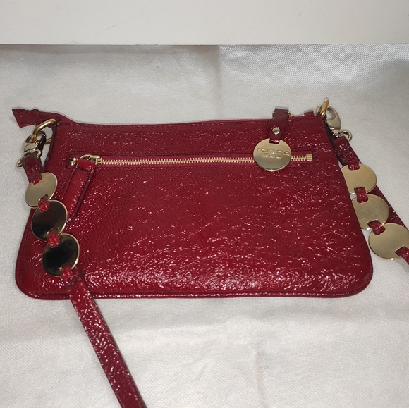 TOSCA BLU Italian Designer Cherry Leather Coffee Run Crossbody Bag - Picture 3 of 16